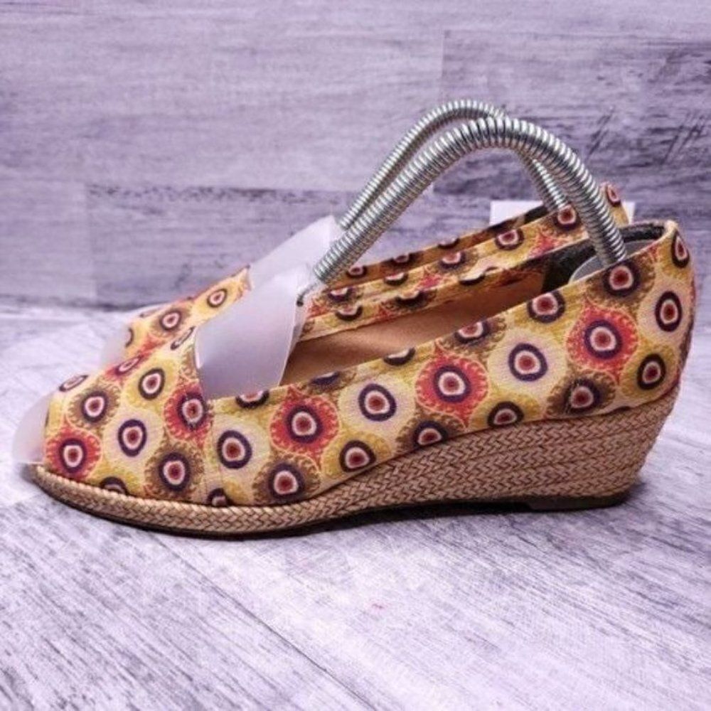 Stuart Weitzman Theodora & Callum Printed Peep To… - image 3